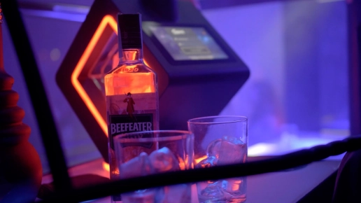 LightCube in a Bar